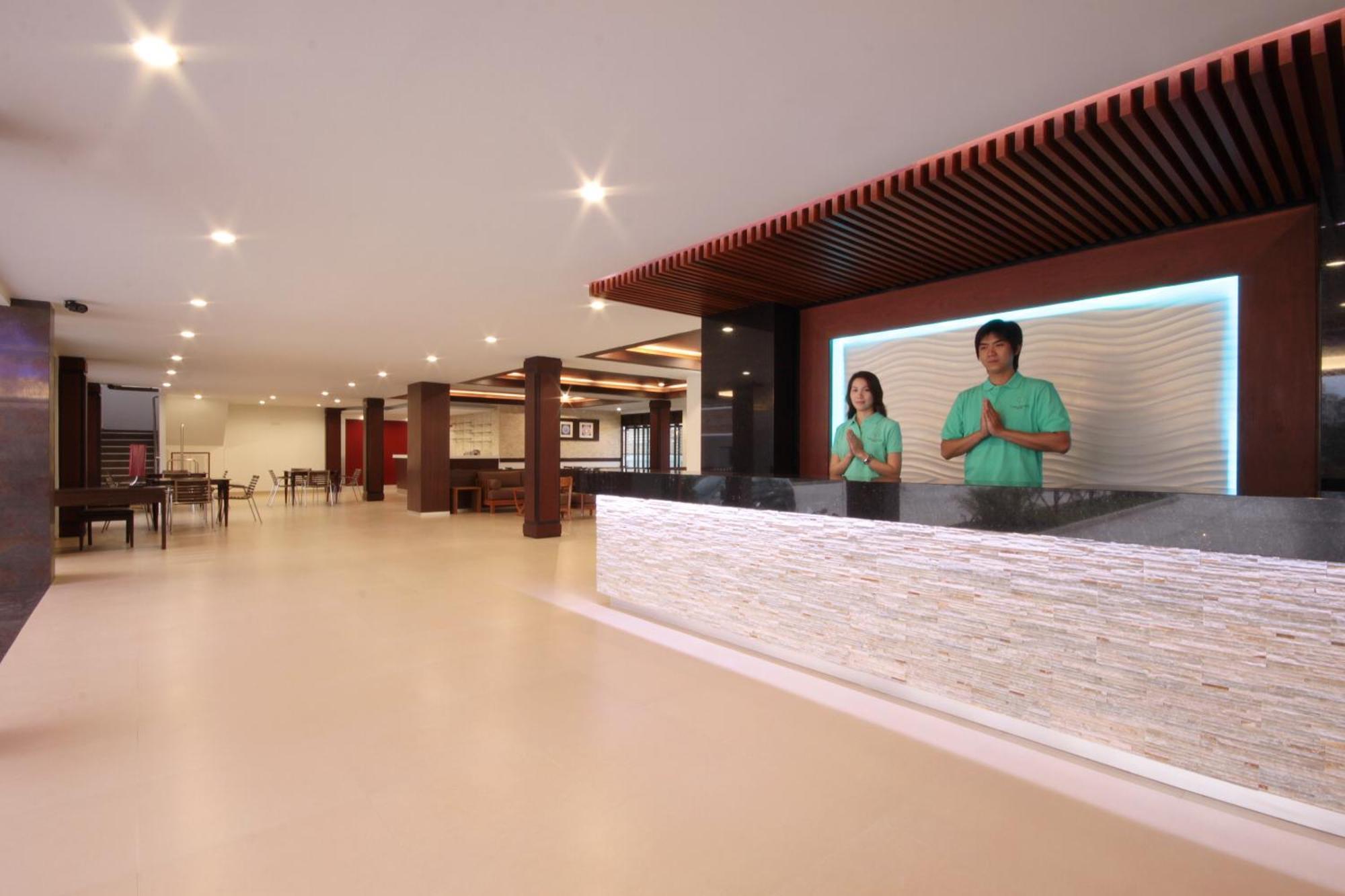 Paragon Suites Resort Jomtien Beach Exterior photo