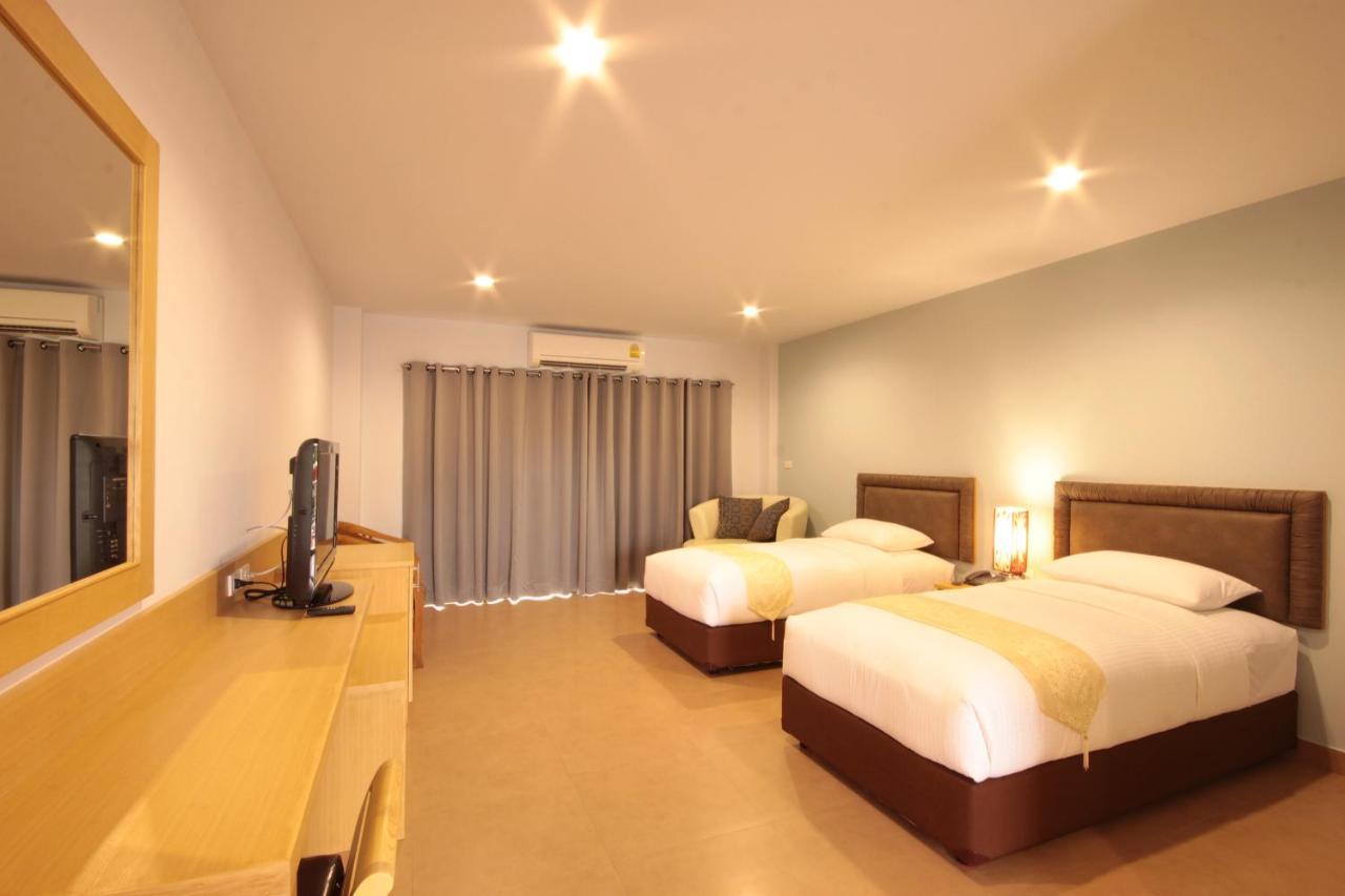 Paragon Suites Resort Jomtien Beach Exterior photo